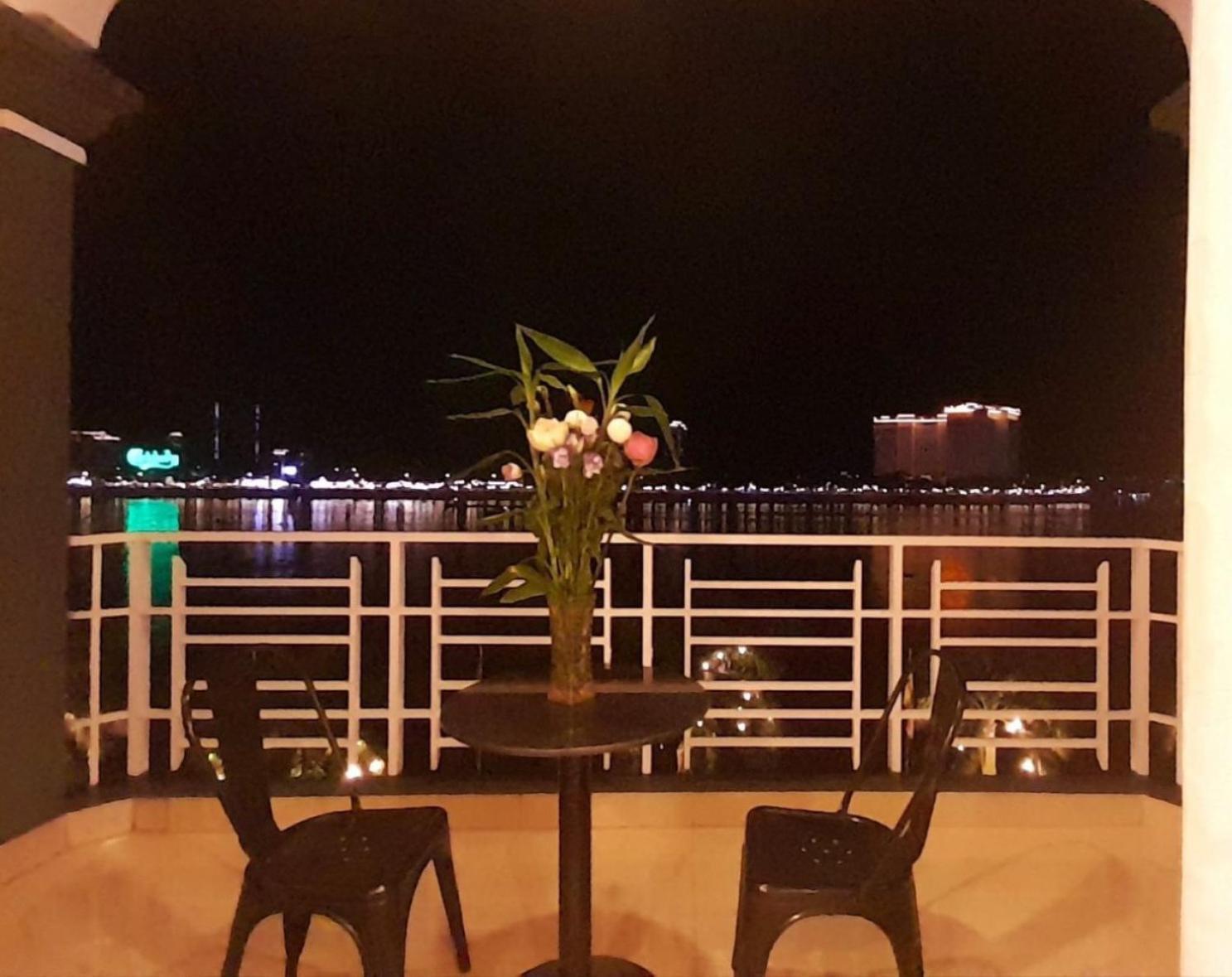 4 Rivers Hotel Phnom Penh Exterior foto