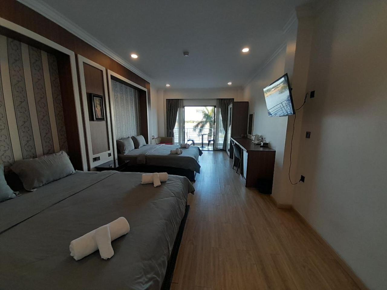 4 Rivers Hotel Phnom Penh Exterior foto