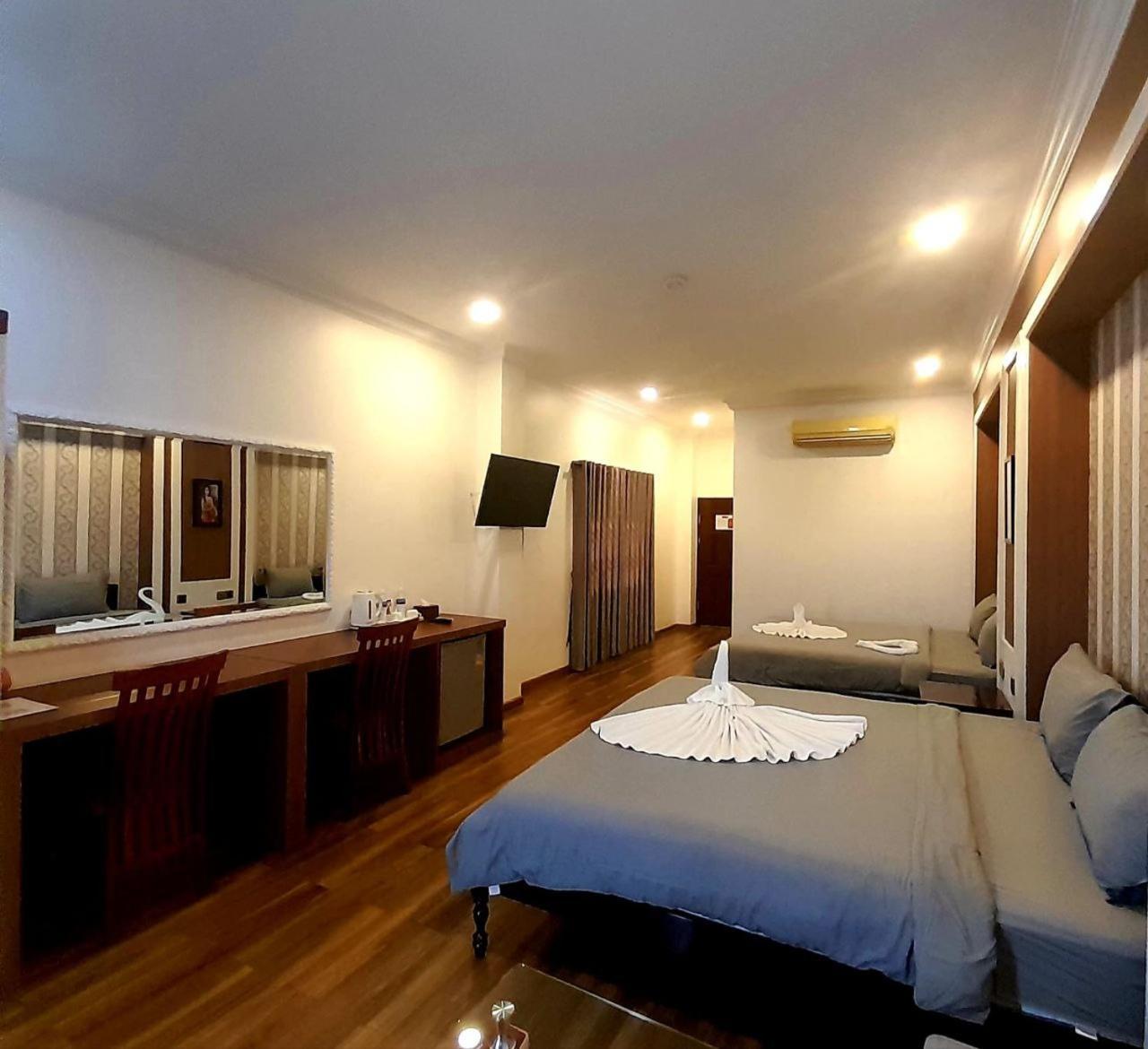 4 Rivers Hotel Phnom Penh Exterior foto